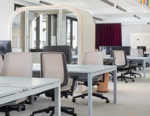 Bureau fermé  idéal pour votre activité professionnelle à Paris 17e Arrondissement