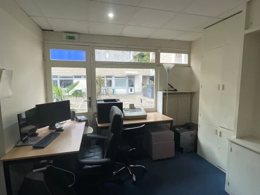 Bureau fermé  idéal pour votre activité professionnelle à Paris 18e Arrondissement