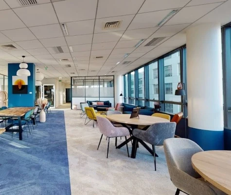 Plateau privé  idéal pour votre activité professionnelle à Paris 18e Arrondissement