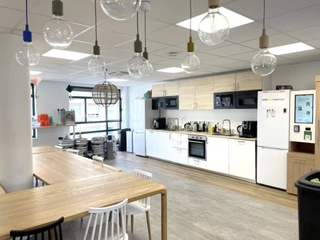 Plateau privé  idéal pour votre activité professionnelle à Paris 18e Arrondissement