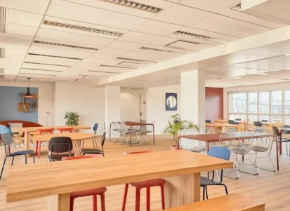 Bureau fermé  idéal pour votre activité professionnelle à Paris 18e Arrondissement
