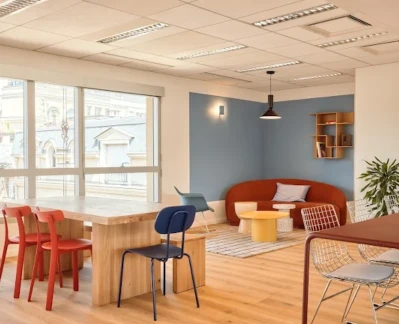 Bureau fermé  idéal pour votre activité professionnelle à Paris 18e Arrondissement