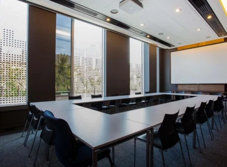 Plateau privé  idéal pour votre activité professionnelle à Paris 19e Arrondissement