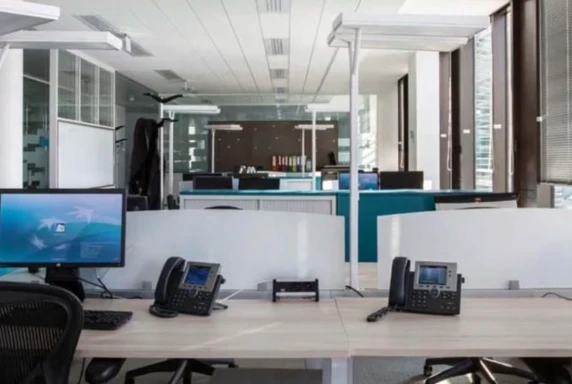 Bureau fermé  idéal pour votre activité professionnelle à Paris 19e Arrondissement