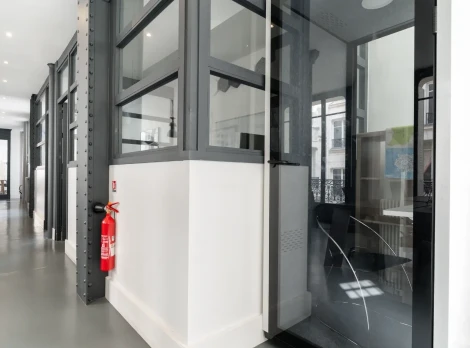 Bureau fermé  idéal pour votre activité professionnelle à Paris 3e Arrondissement