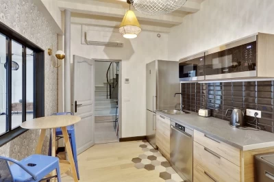 Bureau fermé  idéal pour votre activité professionnelle à Paris 3e Arrondissement