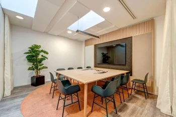 Bureau fermé  idéal pour votre activité professionnelle à Paris 8