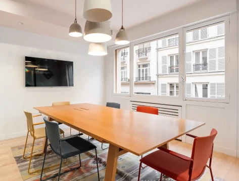 Plateau privé  idéal pour votre activité professionnelle à Paris 8