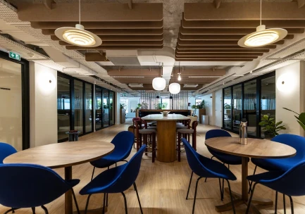 Plateau privé  idéal pour votre activité professionnelle à Paris 8e Arrondissement