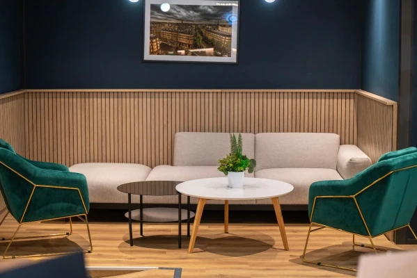 Bureau fermé  idéal pour votre activité professionnelle à Paris 8e Arrondissement