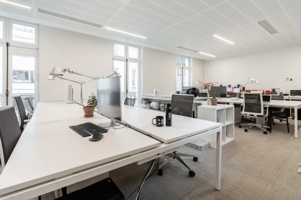 Plateau privé  idéal pour votre activité professionnelle à Paris 8e Arrondissement