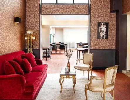 Bureau fermé  idéal pour votre activité professionnelle à Paris 8e Arrondissement