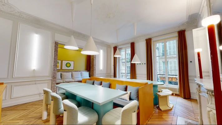 Salle de réunion  idéal pour votre activité professionnelle à Paris 9e Arrondissement