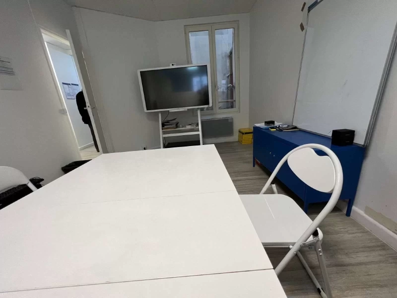 Bureau fermé  idéal pour votre activité professionnelle à Paris