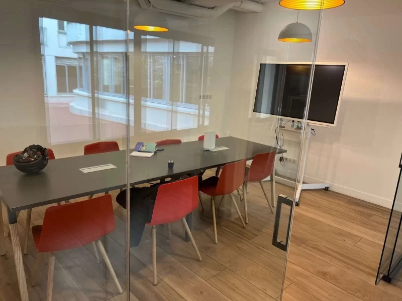 Bureau fermé  idéal pour votre activité professionnelle à Paris