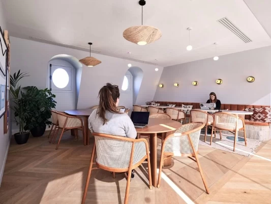 Bureau fermé  idéal pour votre activité professionnelle à Paris