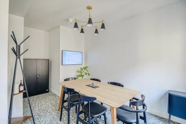 Bureau fermé  idéal pour votre activité professionnelle à Paris
