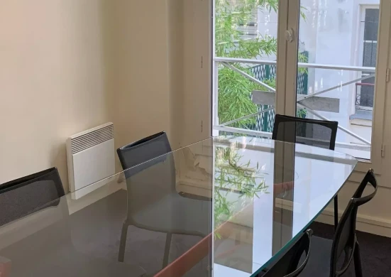 Bureau fermé  idéal pour votre activité professionnelle à Paris
