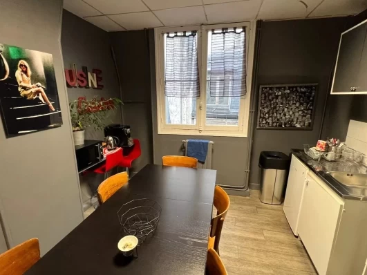 Bureau fermé  idéal pour votre activité professionnelle à Paris