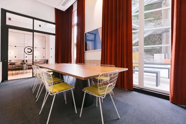 Bureau fermé  idéal pour votre activité professionnelle à Paris