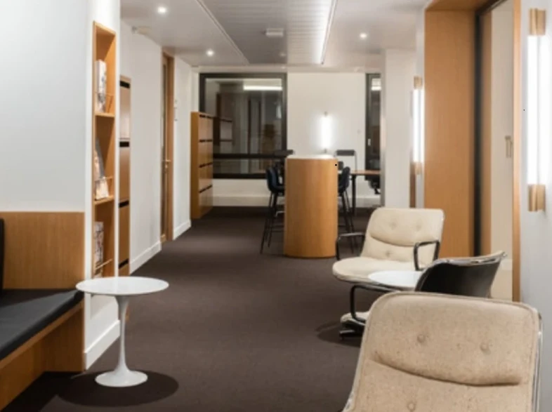 Bureau fermé  idéal pour votre activité professionnelle à Paris
