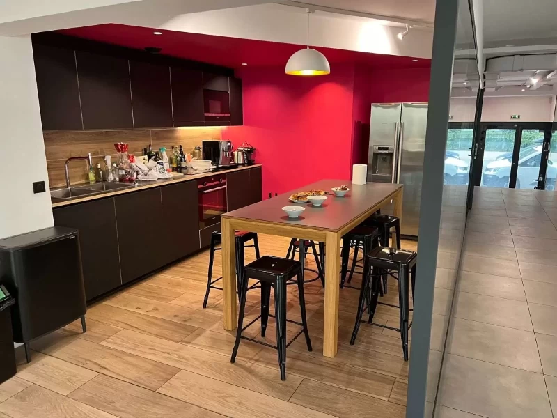 Bureau fermé  idéal pour votre activité professionnelle à Paris