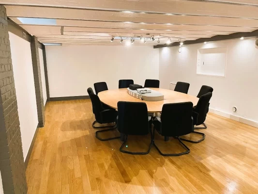 Bureau fermé  idéal pour votre activité professionnelle à Paris