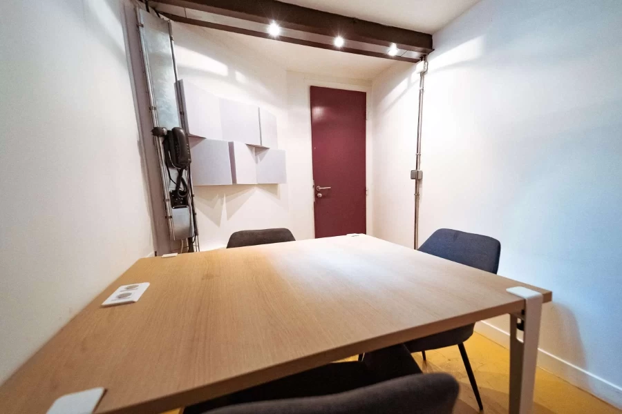 Salle de réunion  idéal pour votre activité professionnelle à Paris