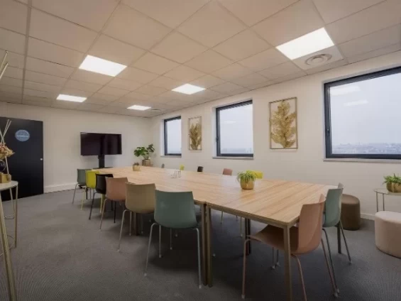 Bureau fermé  idéal pour votre activité professionnelle à Pessac