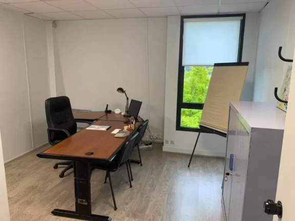 Bureau fermé  idéal pour votre activité professionnelle à Plaisir