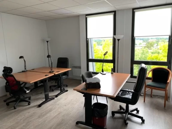 Bureau fermé  idéal pour votre activité professionnelle à Plaisir