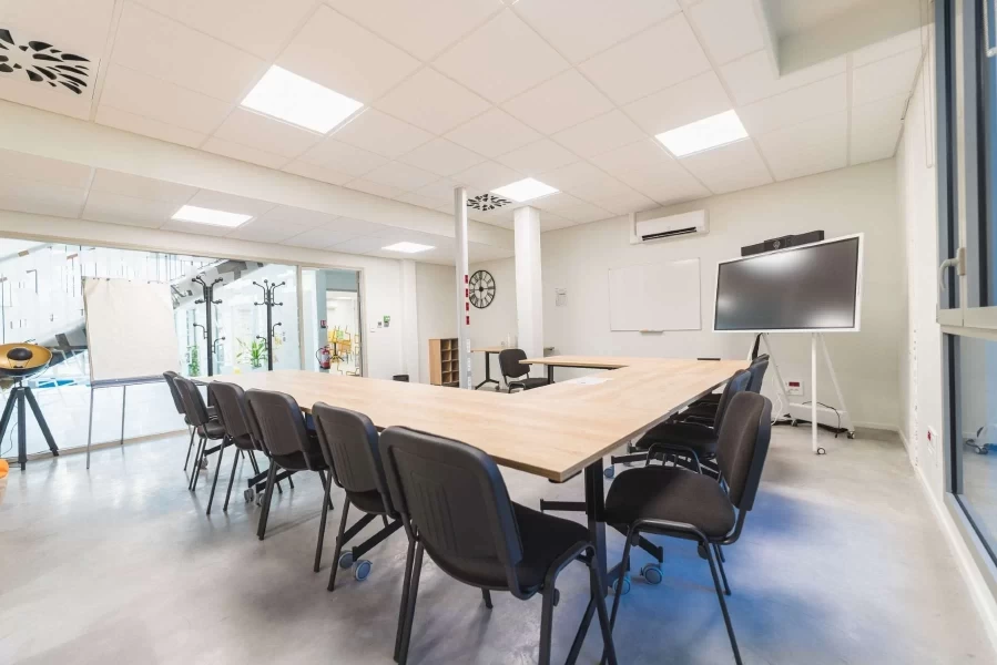 Salle de réunion  idéal pour votre activité professionnelle à Poitiers