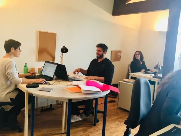 Bureau  idéal pour votre activité professionnelle à Pompéjac