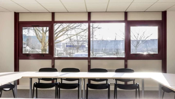 Salle de réunion  idéal pour votre activité professionnelle à Pontoise
