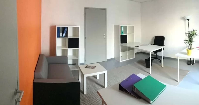 Bureau fermé  idéal pour votre activité professionnelle à Rillieux-la-Pape