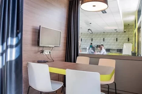 Salle de réunion  idéal pour votre activité professionnelle à Rochefort