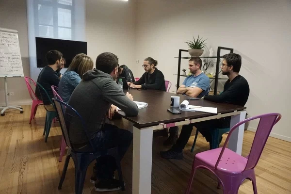 Salle de réunion  idéal pour votre activité professionnelle à Romans-sur-Isère