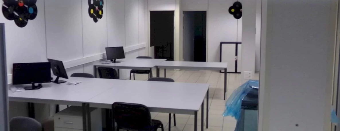 Bureau fermé  idéal pour votre activité professionnelle à Roncq