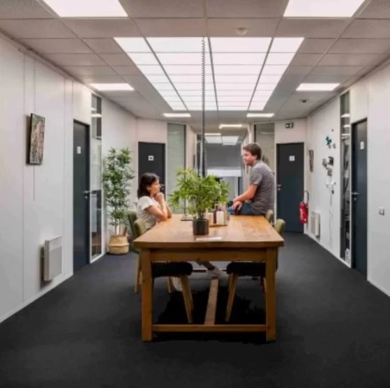 Bureau fermé  idéal pour votre activité professionnelle à Roncq