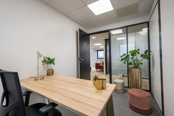 Bureau fermé  idéal pour votre activité professionnelle à Roubaix