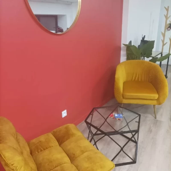 Bureau fermé  idéal pour votre activité professionnelle à Sablé-sur-Sarthe