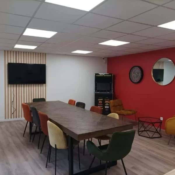Bureau fermé  idéal pour votre activité professionnelle à Sablé-sur-Sarthe