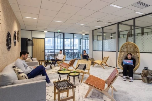 Bureau fermé  idéal pour votre activité professionnelle à Suresnes
