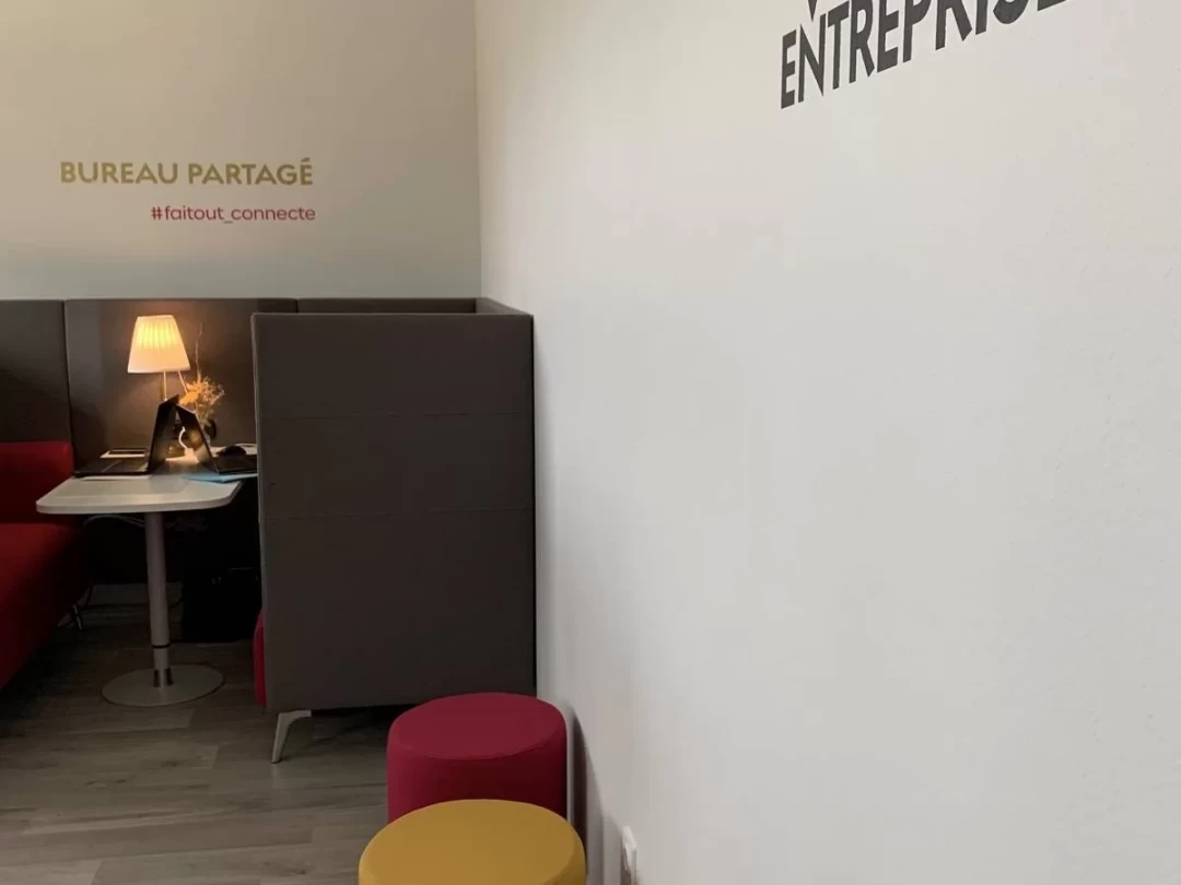 Bureau fermé  idéal pour votre activité professionnelle à Saint-Erme-Outre-et-Ramecourt