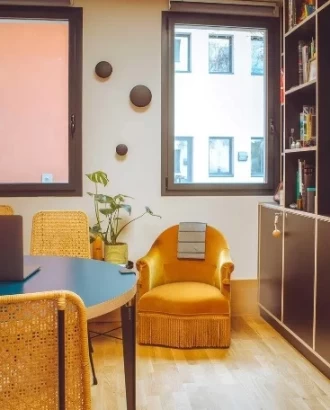 Salle de réunion  idéal pour votre activité professionnelle à Saint-Étienne