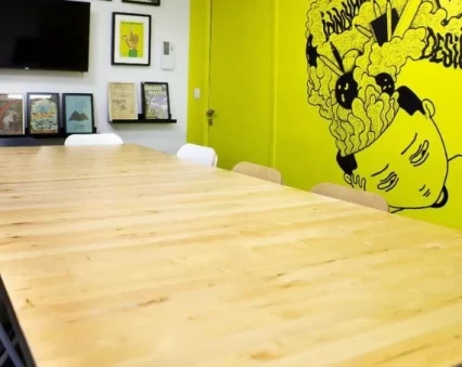Salle de réunion  idéal pour votre activité professionnelle à Saint-Étienne