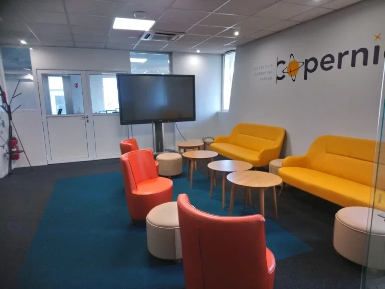 Espaces de coworking  idéal pour votre activité professionnelle à Saint-Médard-en-Jalles
