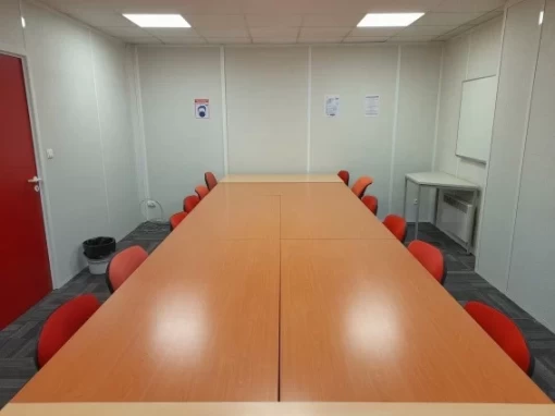 Salle de réunion  idéal pour votre activité professionnelle à Saint-Quentin