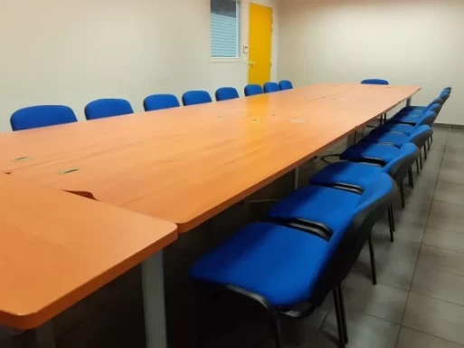 Salle de réunion  idéal pour votre activité professionnelle à Saint-Quentin