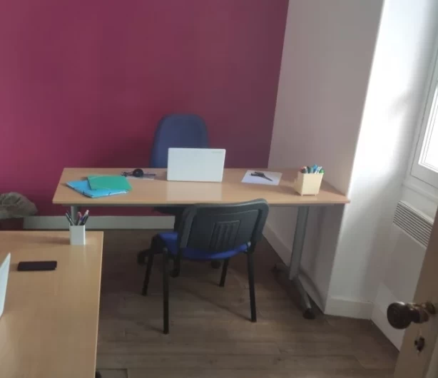 Bureau fermé  idéal pour votre activité professionnelle à Saint-Selve